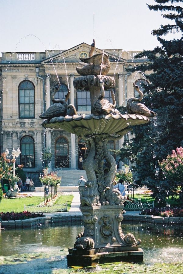 Fountain, Dolmabahce Palace, Istanbul, Turkey