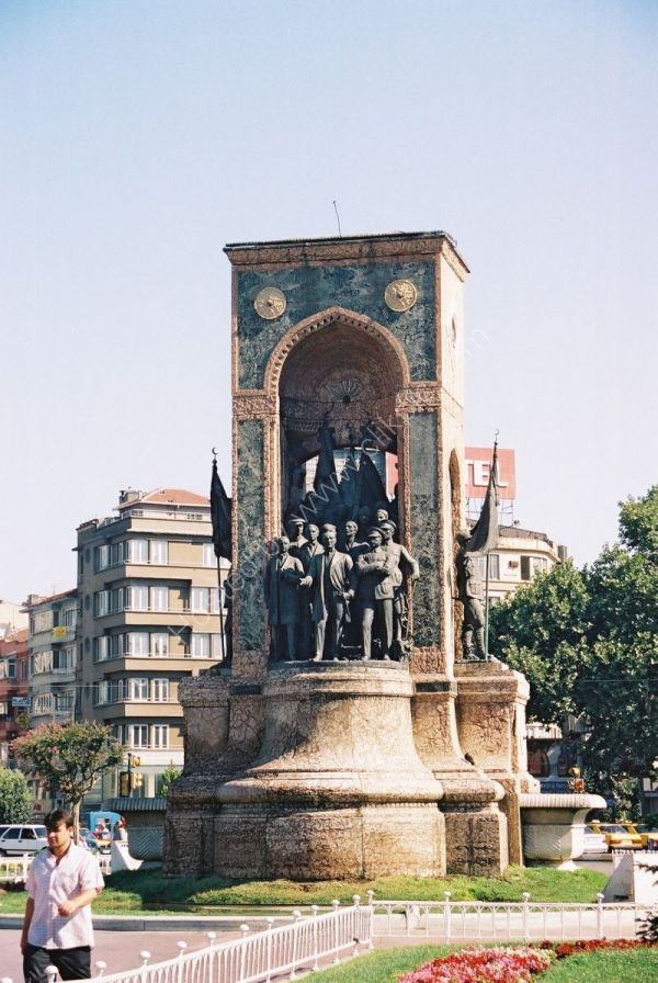 Monument of Statue of Taksim Cumhuriyet Aniti, Taksim Square, Istanbul