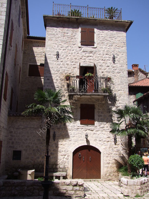 Typical House, Kotor