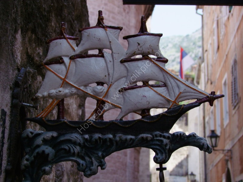 Chandler's Signage, Kotor