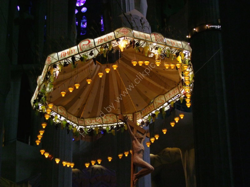 Suspended Altar, La Sagrada Familia