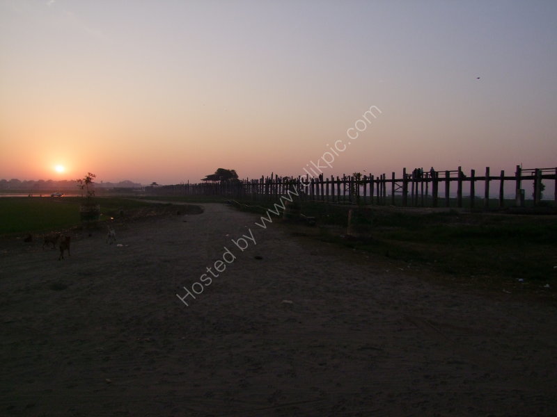Old U Bein Teak Bridge at Sunrise