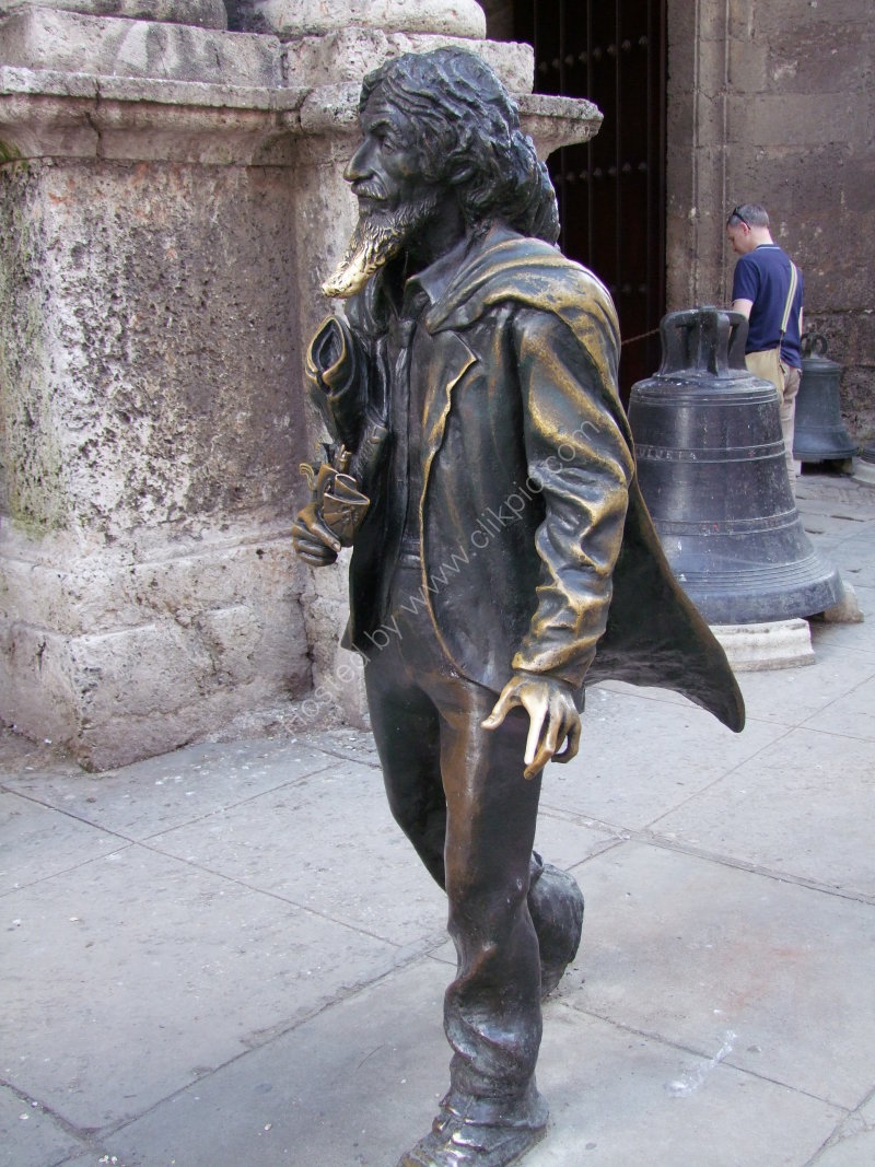 Caballero de Paris, Plaza San Fransisco, Havana