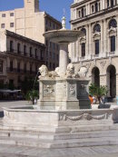 Fountain, Plaza San Fransisco, Havana