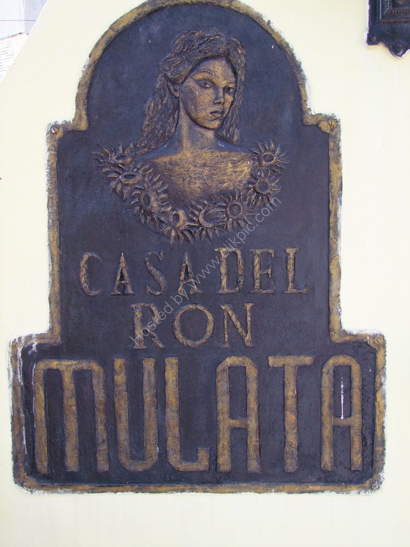 Casa del ron Mulata Sign, Remedios