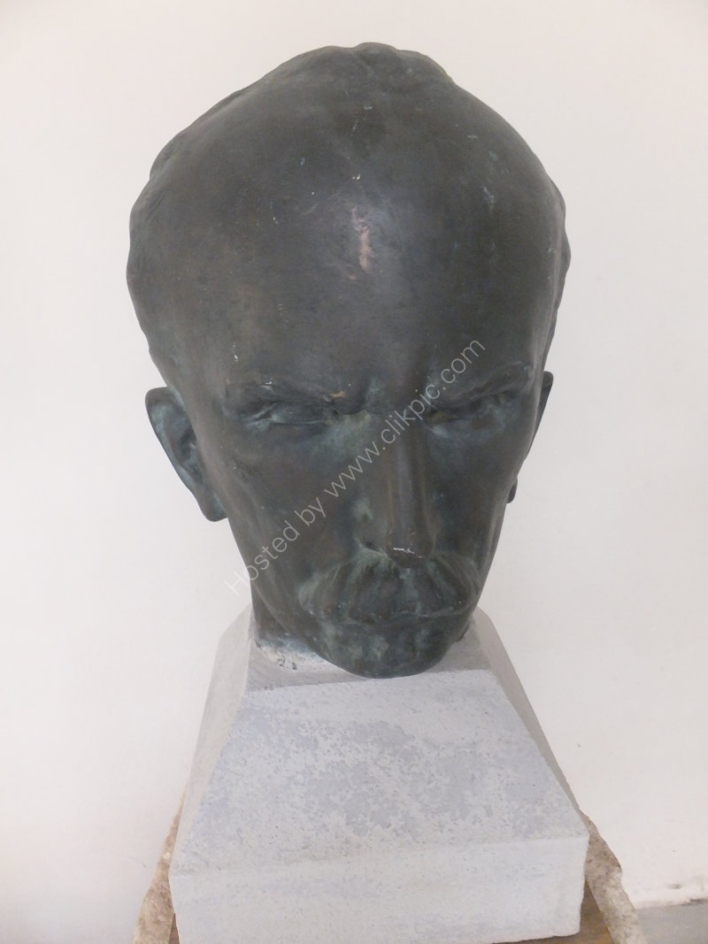 Bronze of Jose Marti, Havana