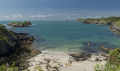 Porthlysgi Beach