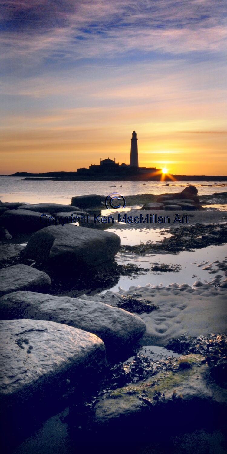 Sunrise at St. Marys Lighthouse, Whitley Bay.