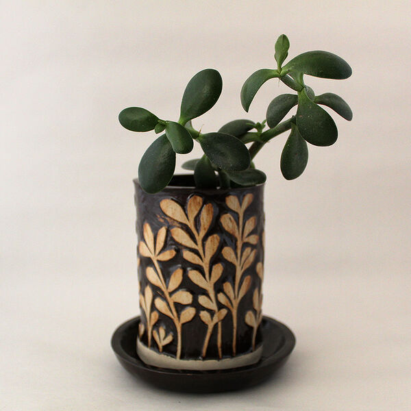 Kerry Day Large Black and White Ceramic Plant Pot with Tray