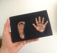 2D outprint of a hand & foot