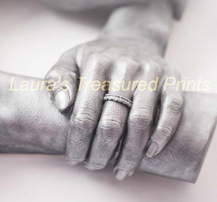 Wonderful Hand detail