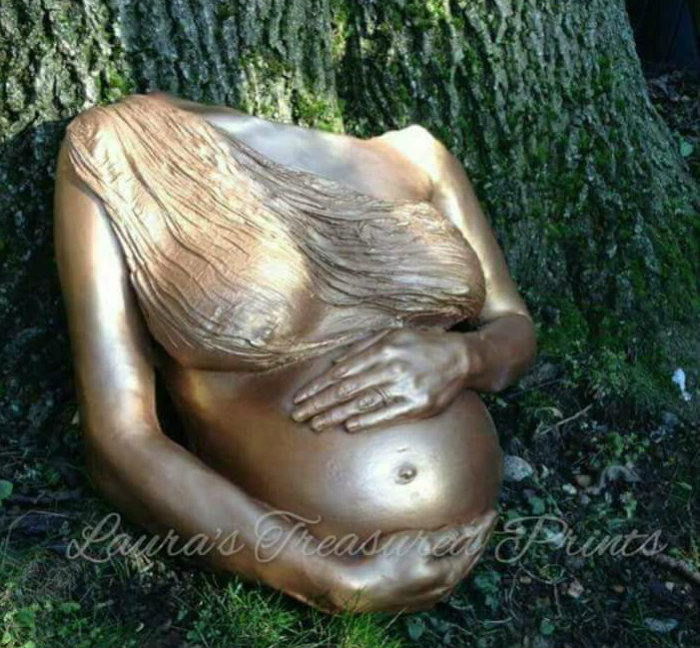 Full female pregnant torso cast