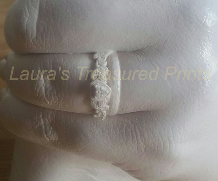 Couples hand cast to celebrate their first wedding anniversary