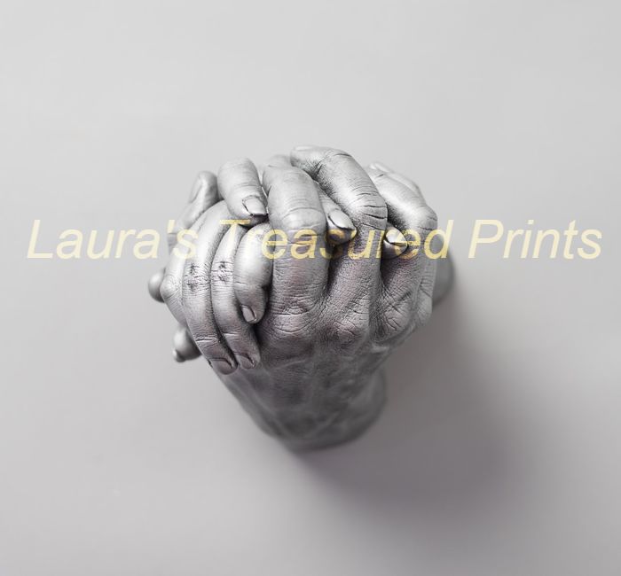 3d holding hand cast- family of three