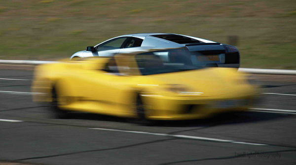 Lamborghini Gallardo & Ferrari 520 - How Fast?