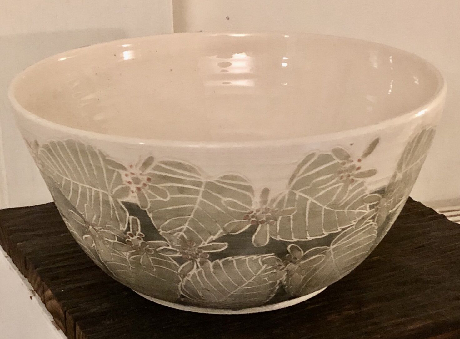 Large Lime Leaves & Flowers Salad/Fruit Bowl