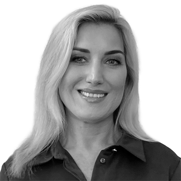 Elvira Karvaljo