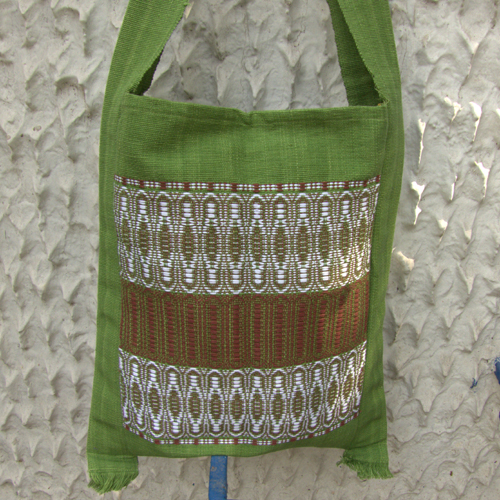 2511678-Hand Woven Shoulder Bag