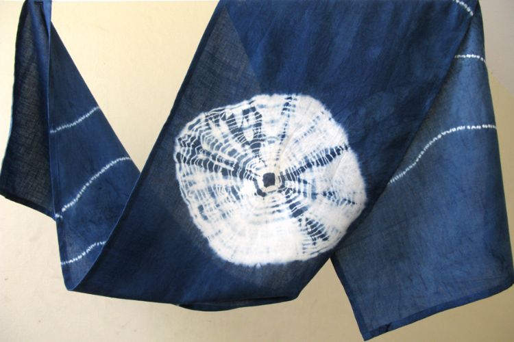 2822510-Indigo Cotton Scarf