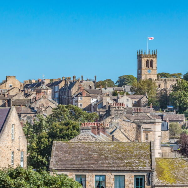 Barnard Castle from The Lendings