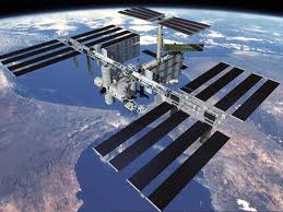 Check out this awesome photographic footage from the ISS.