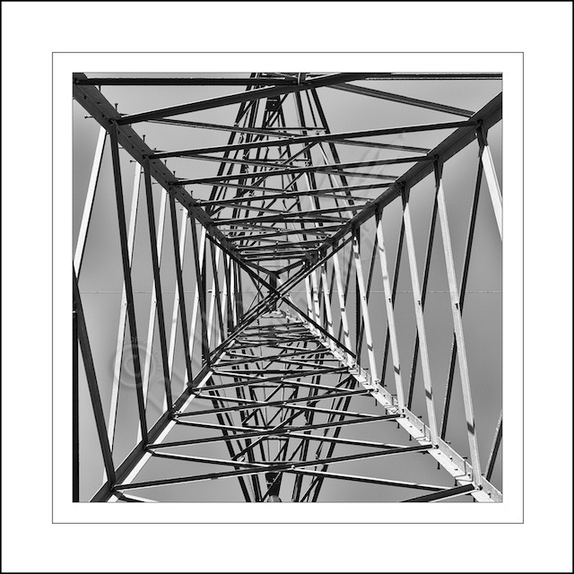 Abstract......Pylon......