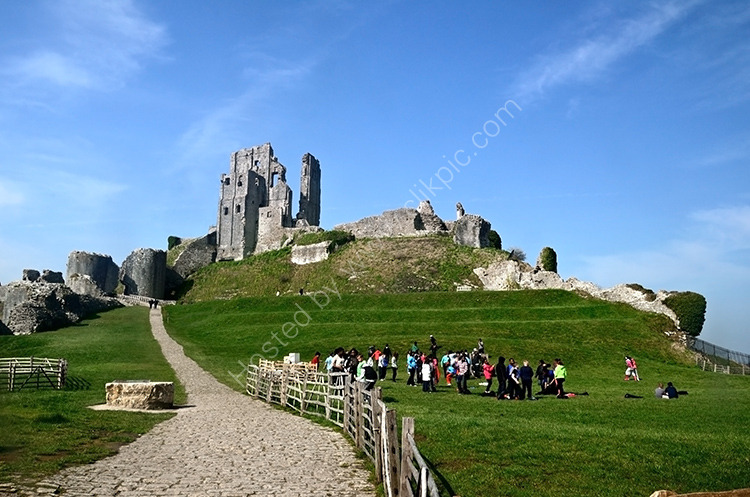 Happy Kids at Corfe Castle