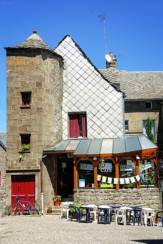 A Cafe in Besse-en-Chandesse