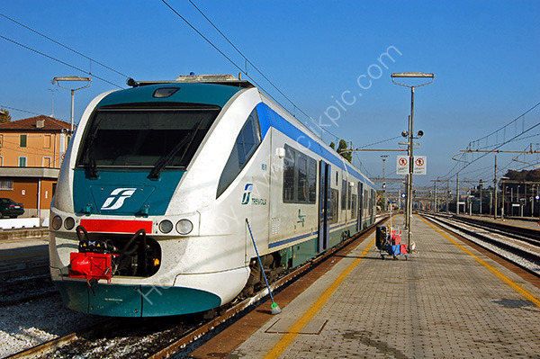 Locomotive Cleaning at Ravenna