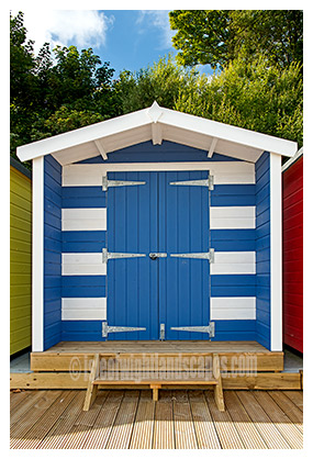 Beach hut .