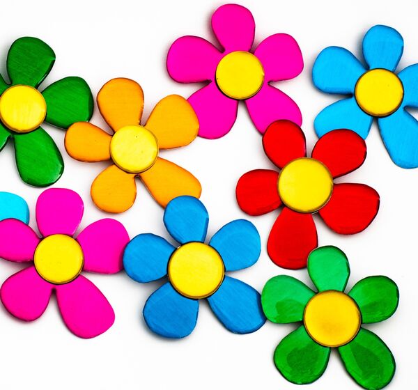 Beach Funk Flower Brooches