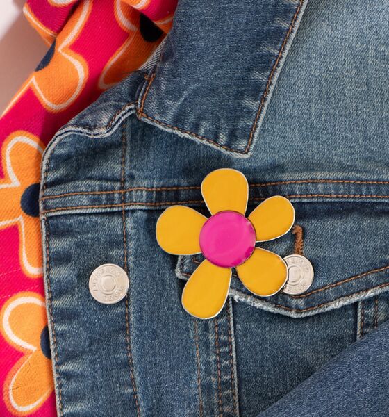 Beach Funk Flower brooch
