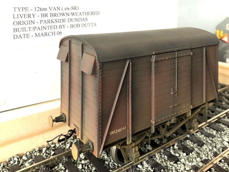 O Gauge BR Brown 12ton Van (ex SR) Weathered