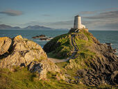 Twr Mawr lighthouse, Llanddwyn Island