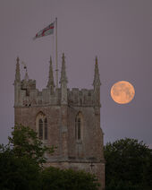 Strawberry Moon, Avebury
