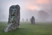 Misty dawn, Avebury
