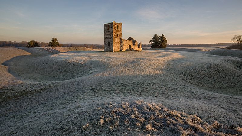Knowlton Church and earthworks