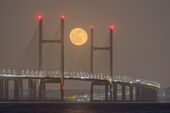 Moon Rise, Prince of Wales Bridge