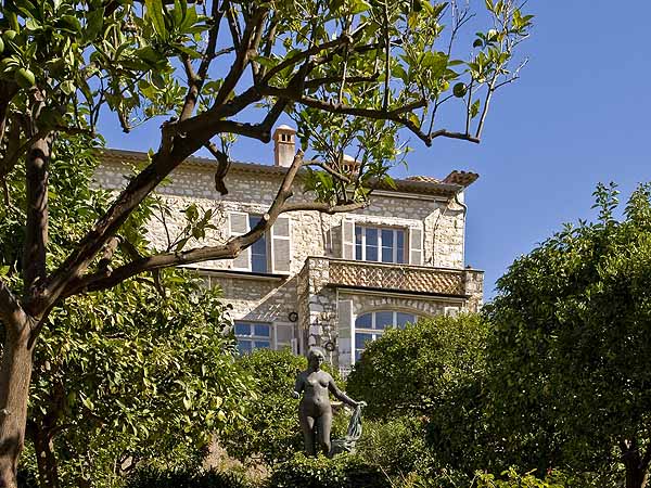 Renoir's statue - Venus Victrix in the Garden at Les Collettes