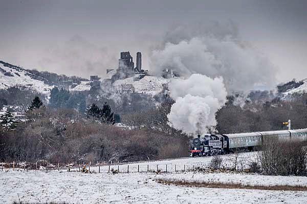Corfe Castle Winter Wonderland