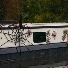 Halloween on the Canal at Newbury (2025 Week 44)