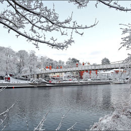 River Dee Suspension Bridge. Chester. Winter 2006.