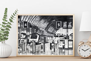 "Platform 5" Giclee Print