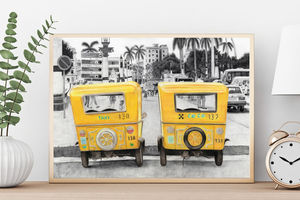 "Taxi!" Giclee Print