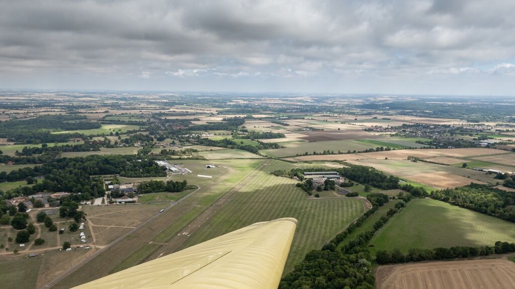 Joining the circuit for landing