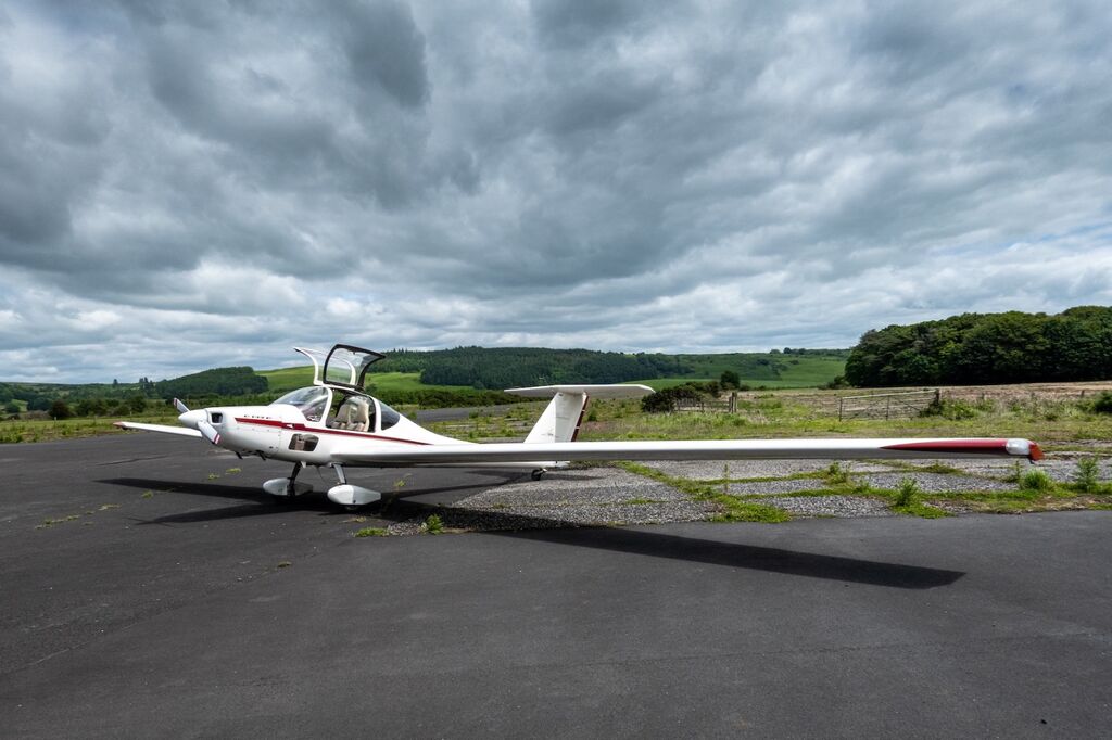 "EK" on a brief stopover