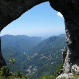 Looking straight through the arch on Monte Forato