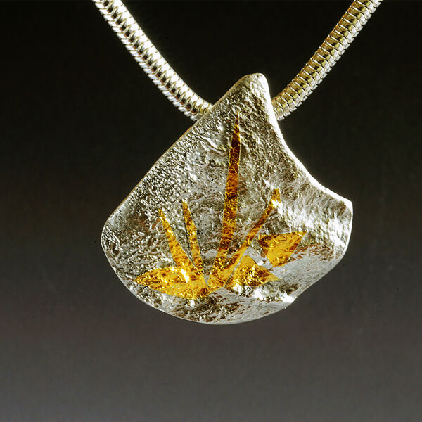 N18012 - Fire Mountain pendant