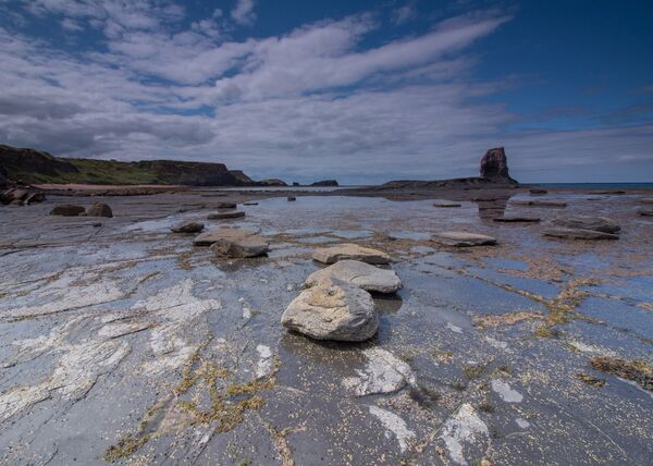 010 Saltwick Bay