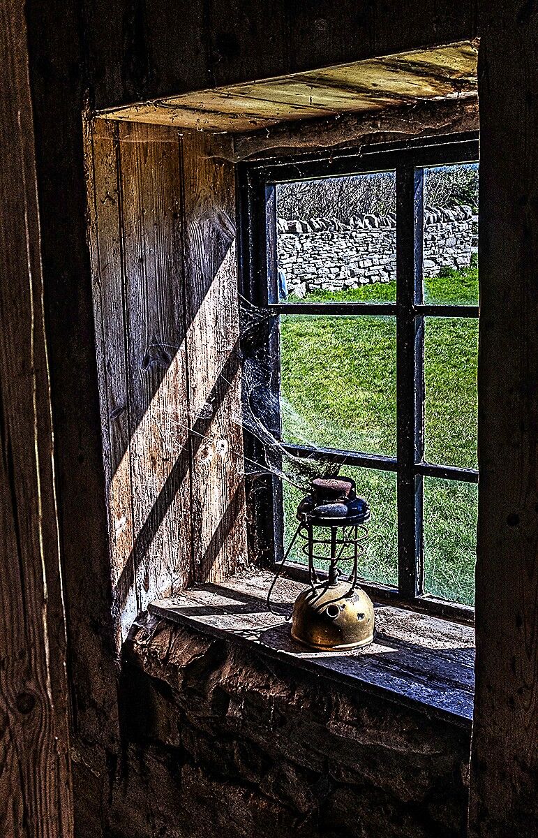 026 Old Lamp